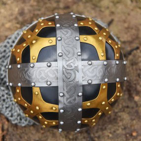 Wikinger Brillenhelm, Spangenhelm mit Brünne