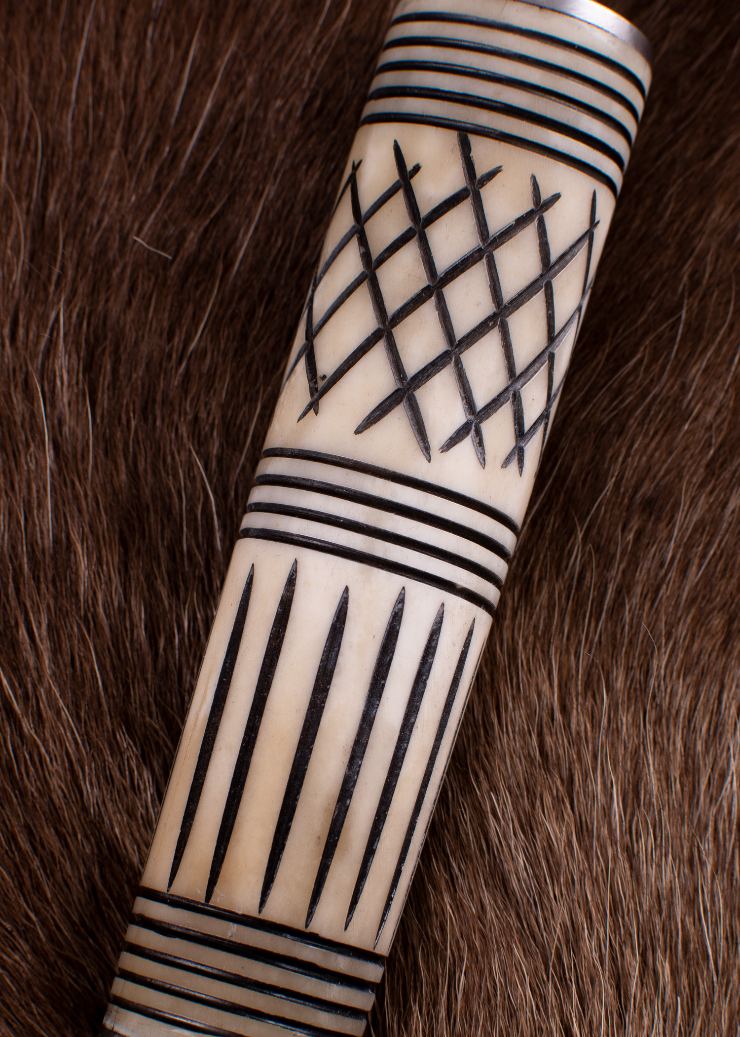 Wikinger Skramasax, Saxmesser mit Knochengriff