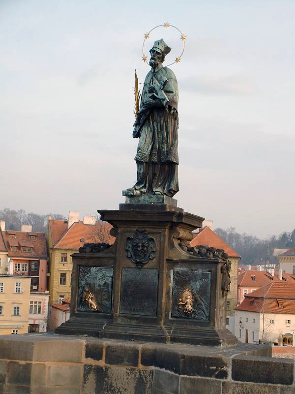 1393: Johannes Nepomuk, der Generalvikar des Erzbischofs von Prag, wird nach kirchlichen Intrigen von König Wenzel IV. von Böhmen gefangen genommen, gefoltert und schließlich in der Moldau ertränkt. Er wird in der katholischen Kirche als Märtyrer verehrt. 1393: Johannes Nepomuk, der Generalvikar des Erzbischofs von Prag, wird nach kirchlichen Intrigen von König Wenzel IV. von Böhmen gefangen genommen, gefoltert und schließlich in der Moldau ertränkt. Er wird in der katholischen Kirche als Märtyrer verehrt.