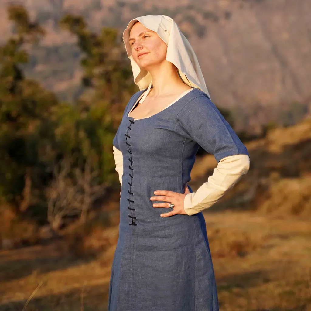 L- Bauerstochter Kurzarmkleid, 100% Leinen L- Bauerstochter Kurzarmkleid, 100% Leinen