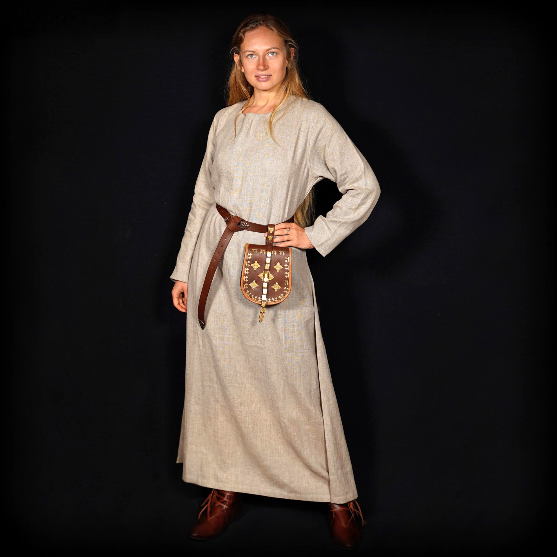 Helga, authentisches langes und schlichtes Wikinger-Kleid, 100% Baltischer Leinen