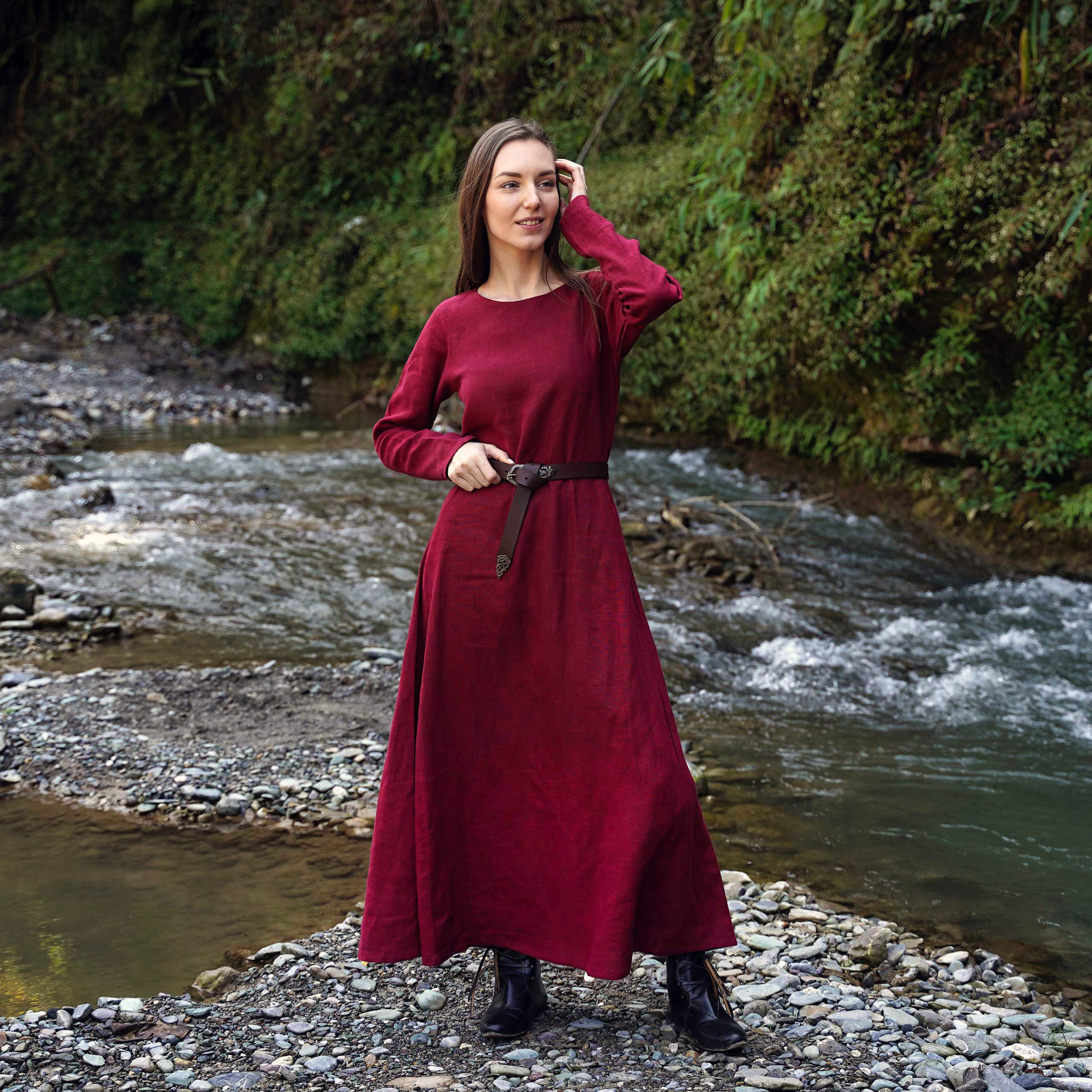 Helga, authentisches langes und schlichtes Wikinger-Kleid, 100% Baltischer Leinen