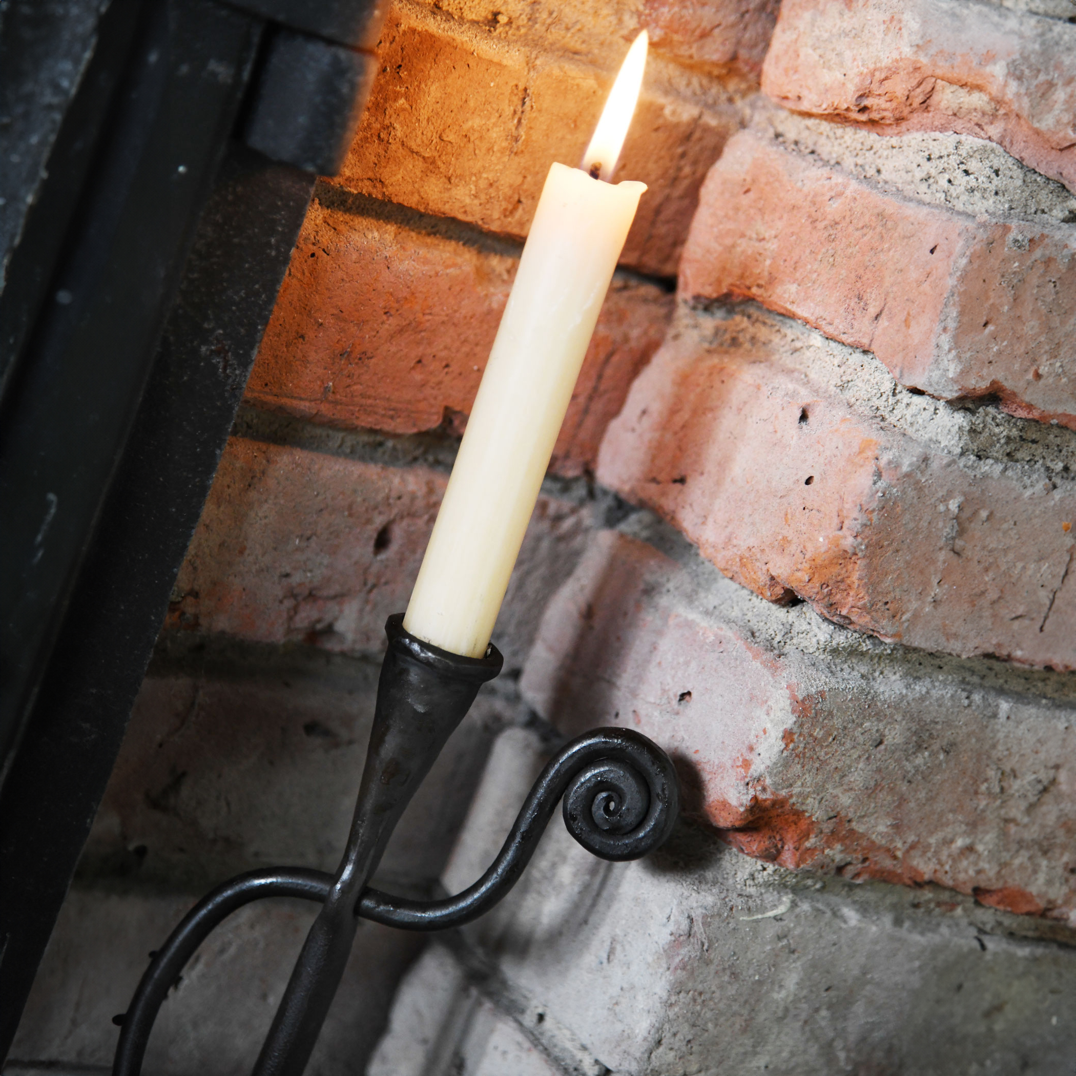 Wunderschöner Kerzenleuchter im historischen Design | ULFBERTH®